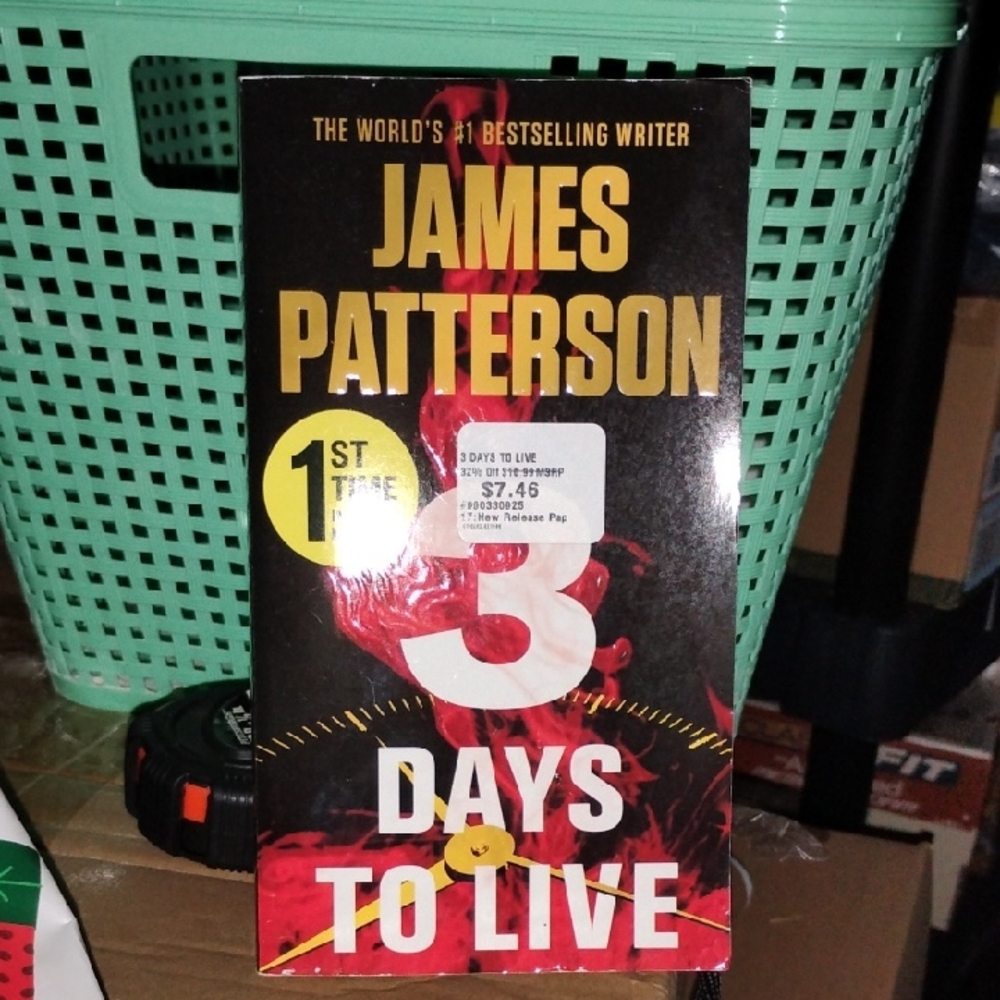'3 Days to Live' Book - Red and Black Cover